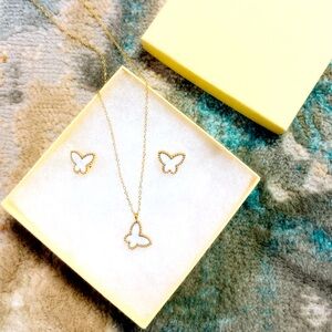 Butterfly necklace with earrings set stainless steel color white